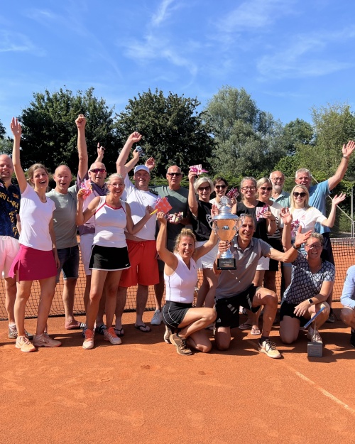 LTV Zwartsluis wint zeer geslaagd Zwartewatertoernooi
